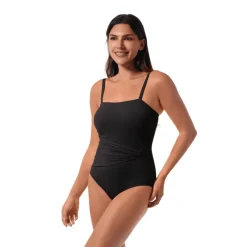 DONNA ONE PIECE