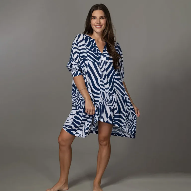 WILD CURVES LORETTA V-NECK TUNIC